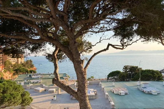 Capellans Beach
